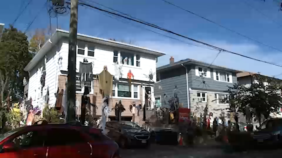 Bloomfield Halloween display draws crowds, complaints
       — East Hampton Real Estate news